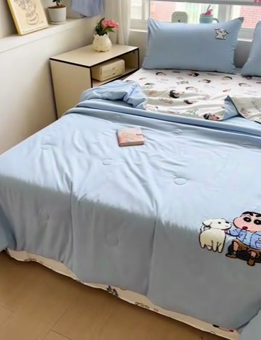 91家纺网 家纺一手货源 找家纺 一霖家纺 2025新款高克重云朵毛巾绣夏被 小新和大白