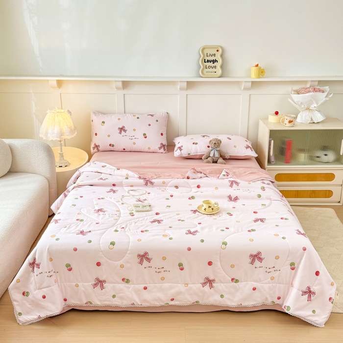 91家纺网 家纺一手货源 找家纺 仁凯家纺 2025新款A类针织棉双层纱100%新疆棉花花边夏凉被四件套（包检测）（提供买家秀） 粉色蝴蝶结