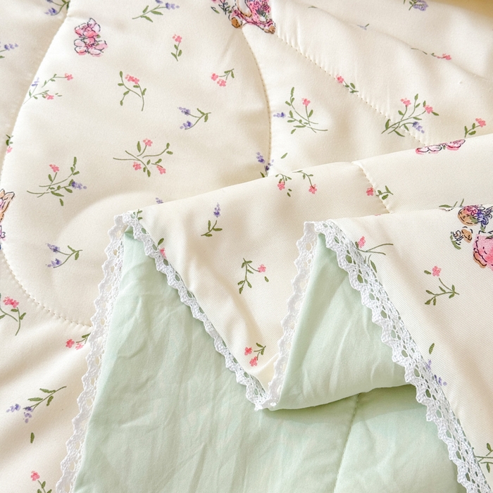 91家纺网 家纺一手货源 找家纺 仁凯家纺 2025新款A类针织棉双层纱100%新疆棉花花边夏凉被四件套（包检测）（提供买家秀） 花海