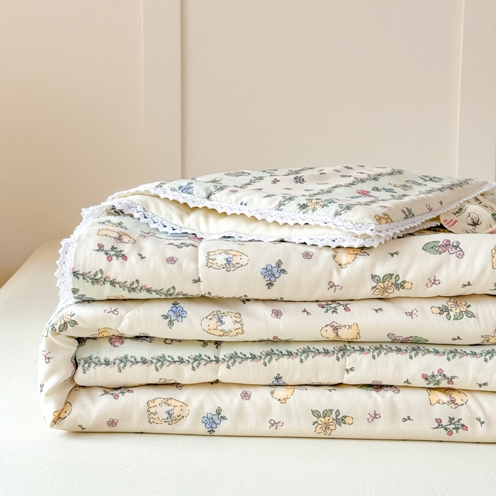 91家纺网 家纺一手货源 找家纺 仁凯家纺 2025新款A类针织棉双层纱100%新疆棉花花边夏凉被四件套（包检测）（提供买家秀） 盛夏