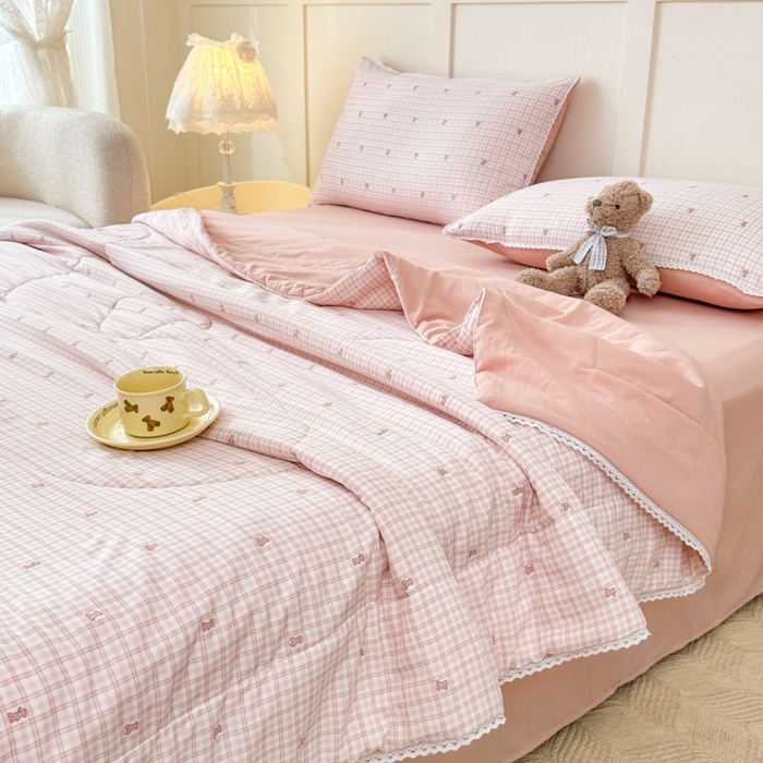 91家纺网 家纺一手货源 找家纺 仁凯家纺 2025新款A类针织棉双层纱100%新疆棉花花边夏凉被（包检测）（提供买家秀） 格调