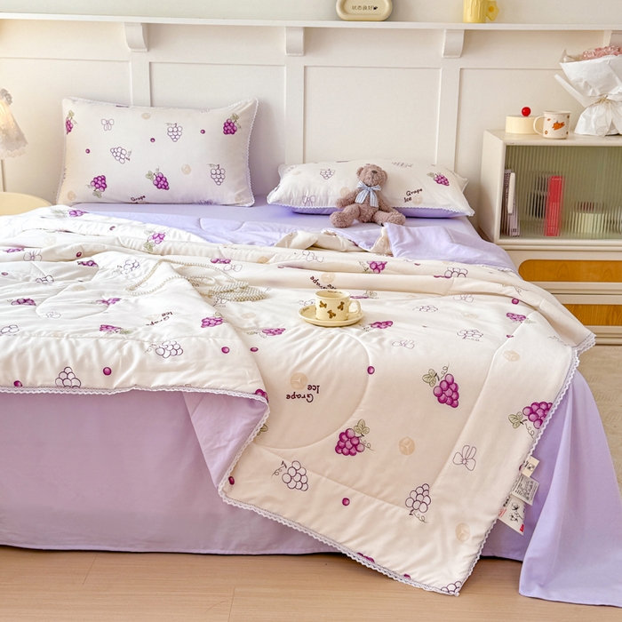 91家纺网 家纺一手货源 找家纺 仁凯家纺 2025新款A类针织棉双层纱100%新疆棉花花边夏凉被（包检测）（提供买家秀） 紫色葡萄