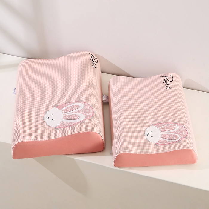 91家纺网 家纺一手货源 找家纺 贤内助家纺 2025新款全棉纯棉兔兔枕头枕头枕芯护肩枕保健枕 全棉兔兔—粉 宽27x长44x高5cm /只