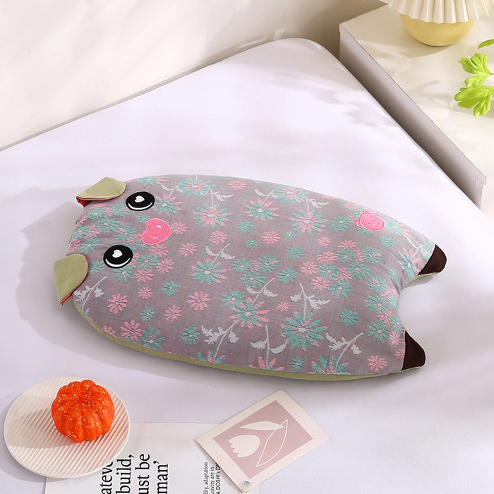 91家纺网 家纺一手货源 找家纺 （总）贤内助家纺 2025新款全棉纯棉猪猪侠荞麦枕枕头枕芯保健枕护肩枕