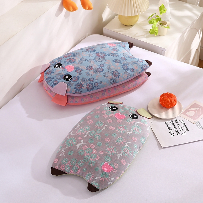 91家纺网 家纺一手货源 找家纺 贤内助家纺 2025新款全棉纯棉猪猪侠荞麦枕枕头枕芯保健枕护肩枕 组合图仅供参考 宽28x长53x高8-10/只