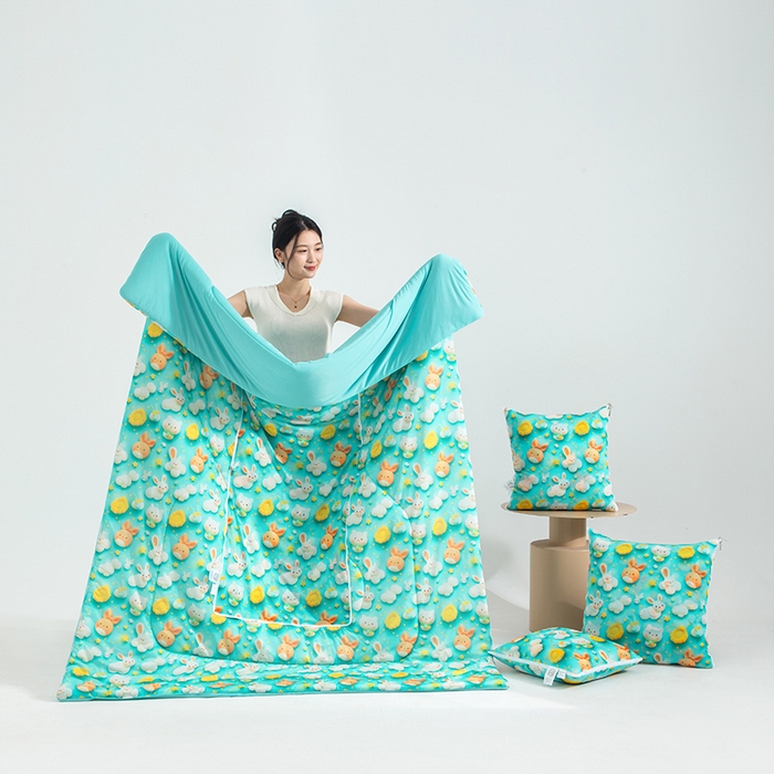 91家纺网 家纺一手货源 找家纺 （总）照世家纺 2025春夏新款凉感丝印花A类抱枕被