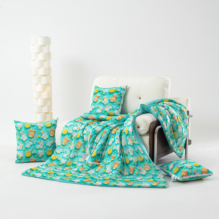 91家纺网 家纺一手货源 找家纺 （总）照世家纺 2025春夏新款凉感丝印花A类抱枕被