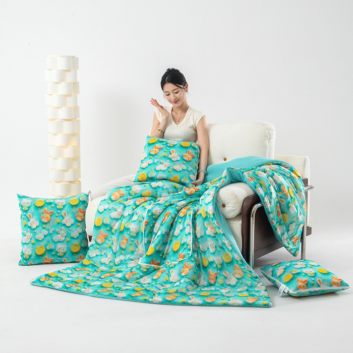 91家纺网 家纺一手货源 找家纺 （总）照世家纺 2025春夏新款凉感丝印花A类抱枕被