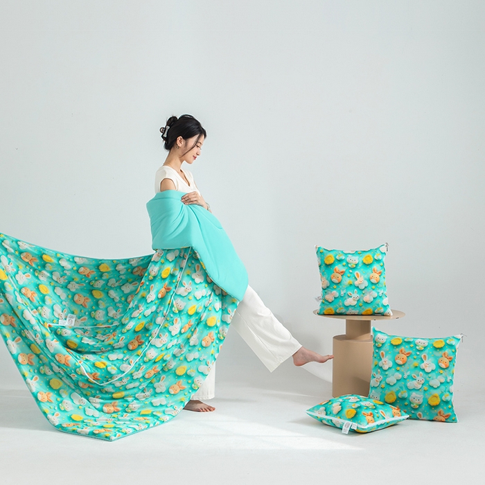 91家纺网 家纺一手货源 找家纺 （总）照世家纺 2025春夏新款凉感丝印花A类抱枕被