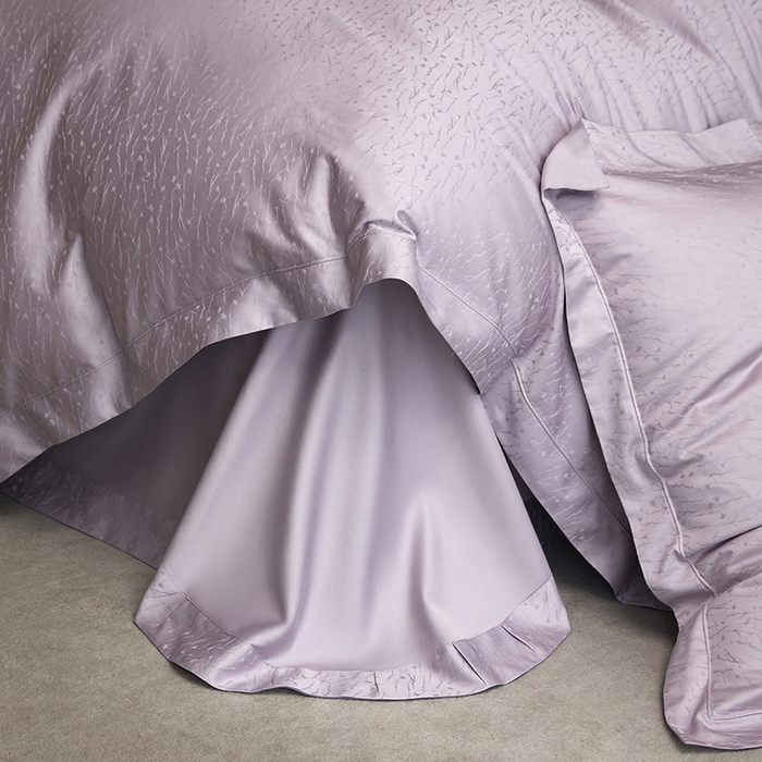 91家纺网 家纺一手货源 找家纺 洽想家 2025新款长绒棉贡缎提花手工立体埋绳工艺四件套礼盒包装系列二 艾克亚（温馨紫）