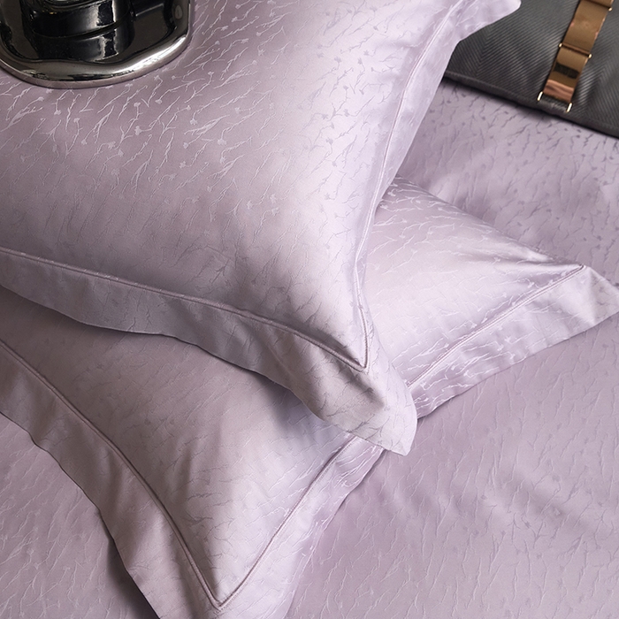 91家纺网 家纺一手货源 找家纺 洽想家 2025新款长绒棉贡缎提花手工立体埋绳工艺四件套礼盒包装系列二 艾克亚（温馨紫）