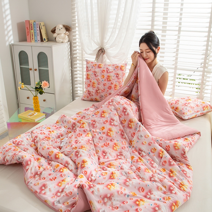 91家纺网 家纺一手货源 找家纺 （总）照世家纺 2025春夏新款凉感丝印花A类抱枕被