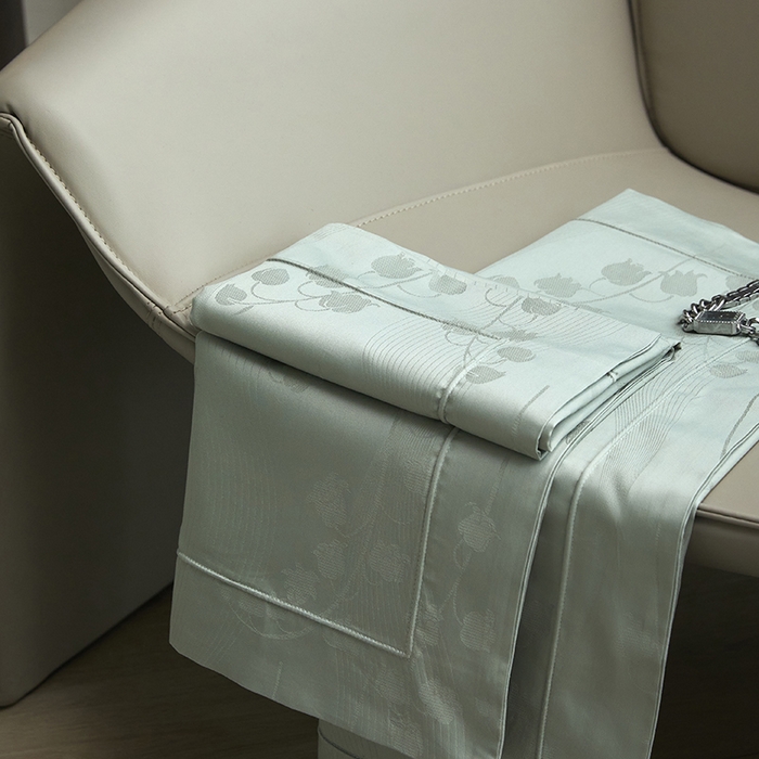 91家纺网 家纺一手货源 找家纺 洽想家 2025新款长绒棉贡缎提花手工立体埋绳工艺四件套礼盒包装系列二 曼丽（苹果绿）