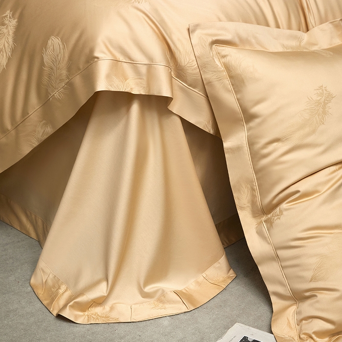 91家纺网 家纺一手货源 找家纺 洽想家 2025新款长绒棉贡缎提花手工立体埋绳工艺四件套礼盒包装系列二 飘羽（香槟金）