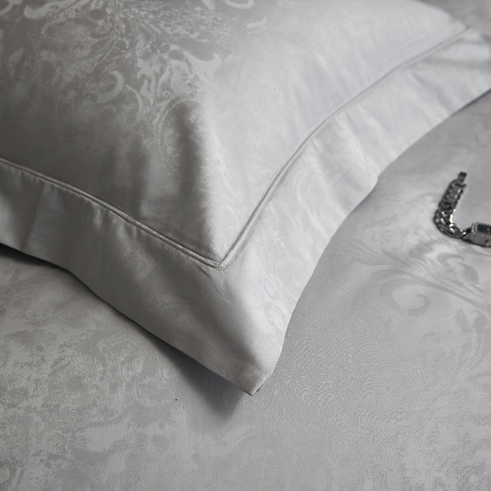 91家纺网 家纺一手货源 找家纺 洽想家 2025新款长绒棉贡缎提花手工立体埋绳工艺四件套礼盒包装系列二 维卡（高级灰）