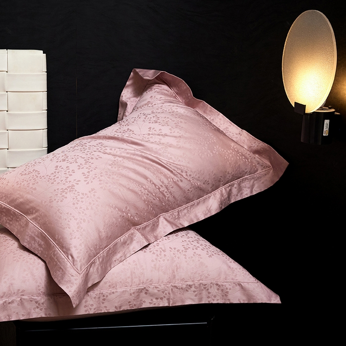 91家纺网 家纺一手货源 找家纺 洽想家 2025新款长绒棉贡缎提花手工立体埋绳工艺四件套礼盒包装系列二 写意之美-豆沙