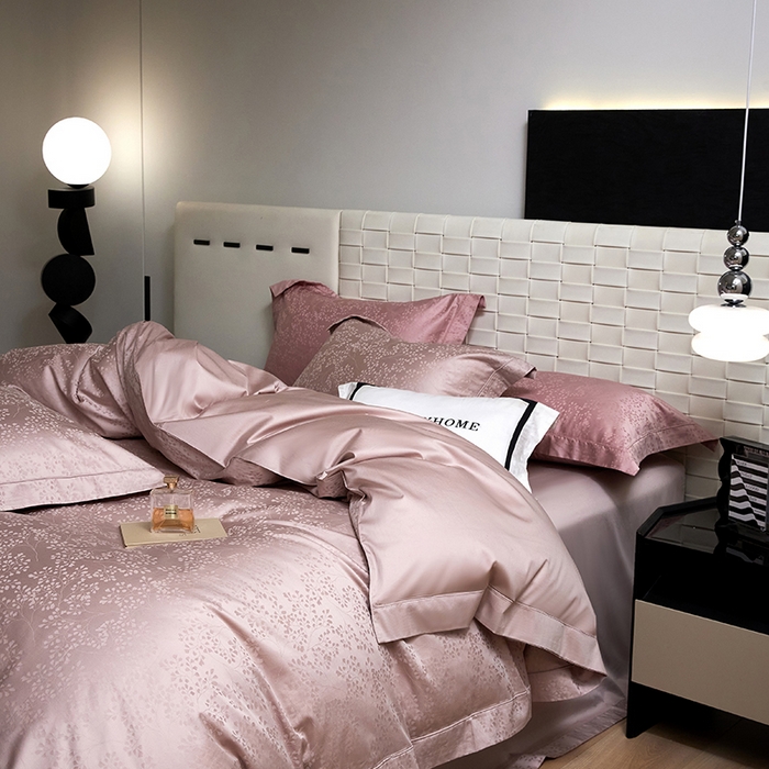 91家纺网 家纺一手货源 找家纺 洽想家 2025新款长绒棉贡缎提花手工立体埋绳工艺四件套礼盒包装系列二 写意之美-芙蓉玉