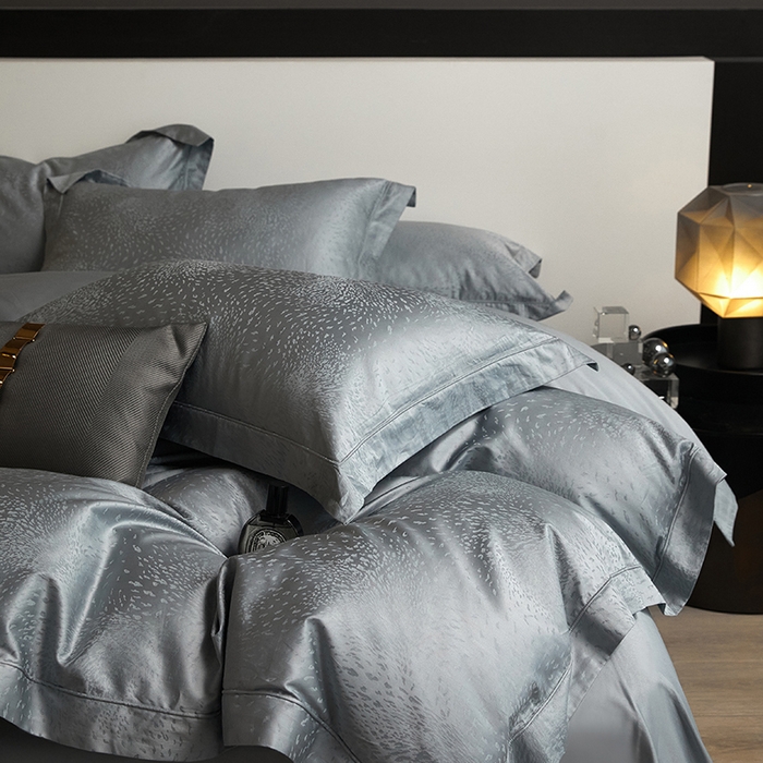 91家纺网 家纺一手货源 找家纺 洽想家 2025新款长绒棉贡缎提花手工立体埋绳工艺四件套礼盒包装系列二 星耀（天空蓝）