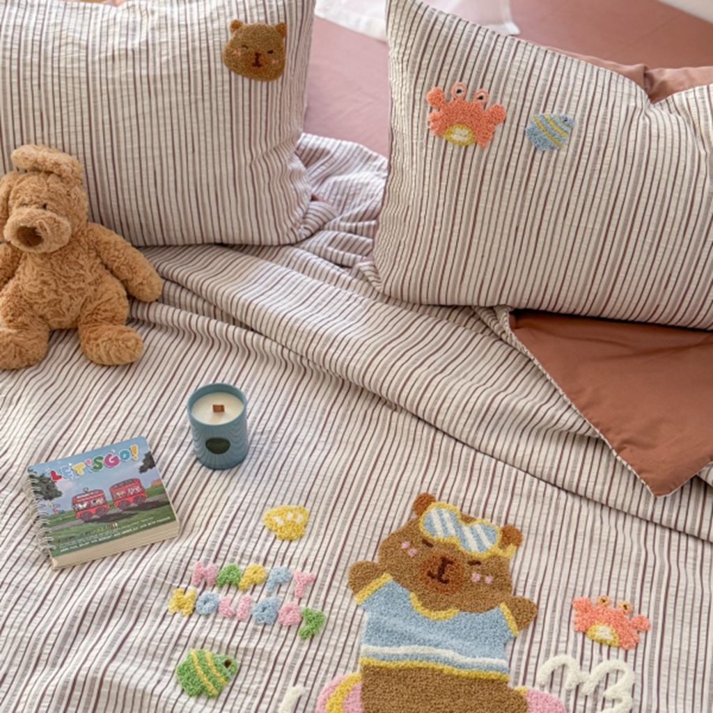 91家纺网 家纺一手货源 找家纺 柚子YOUTH 2025新款水洗棉提花毛巾绣夏被四件套 快乐冲浪