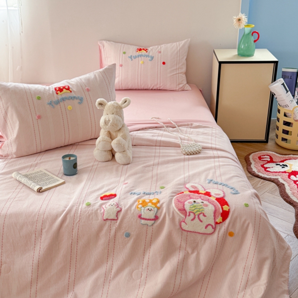 91家纺网 家纺一手货源 找家纺 柚子YOUTH 2025新款水洗棉提花毛巾绣夏被四件套 蘑菇小兔