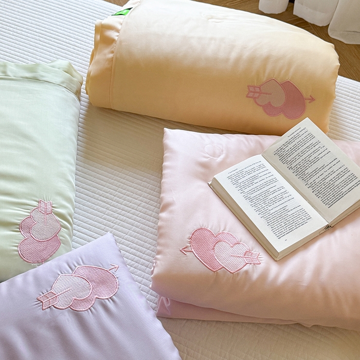 91家纺网 家纺一手货源 找家纺 琳可家居 2025春夏新款腰果花系列双面莱赛尔天丝床盖三件套高温水洗可机洗 组合图仅供参考