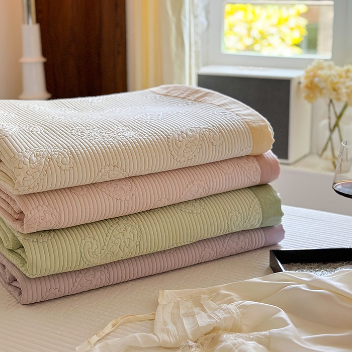 91家纺网 家纺一手货源 找家纺 琳可家居 2025春夏新款腰果花系列双面莱赛尔天丝床盖三件套高温水洗可机洗 组合图仅供参考