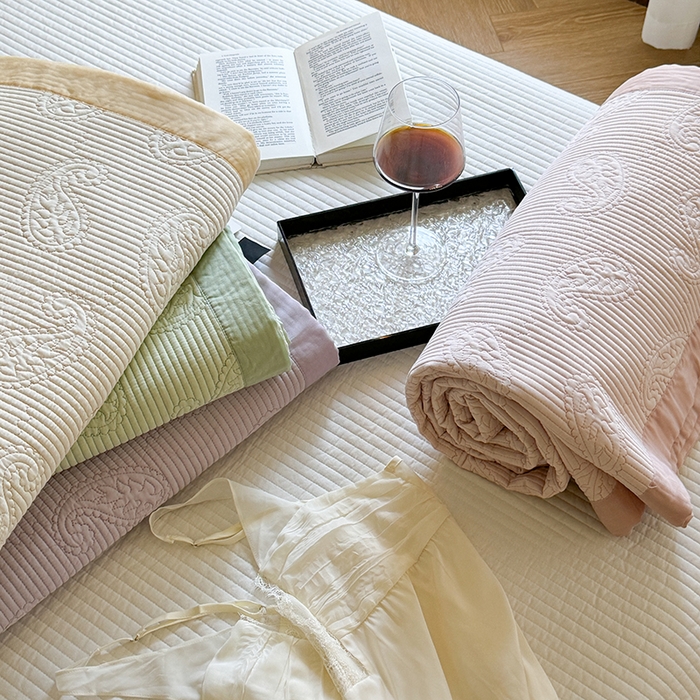 91家纺网 家纺一手货源 找家纺 琳可家居 2025春夏新款腰果花系列双面莱赛尔天丝床盖三件套高温水洗可机洗 组合图仅供参考