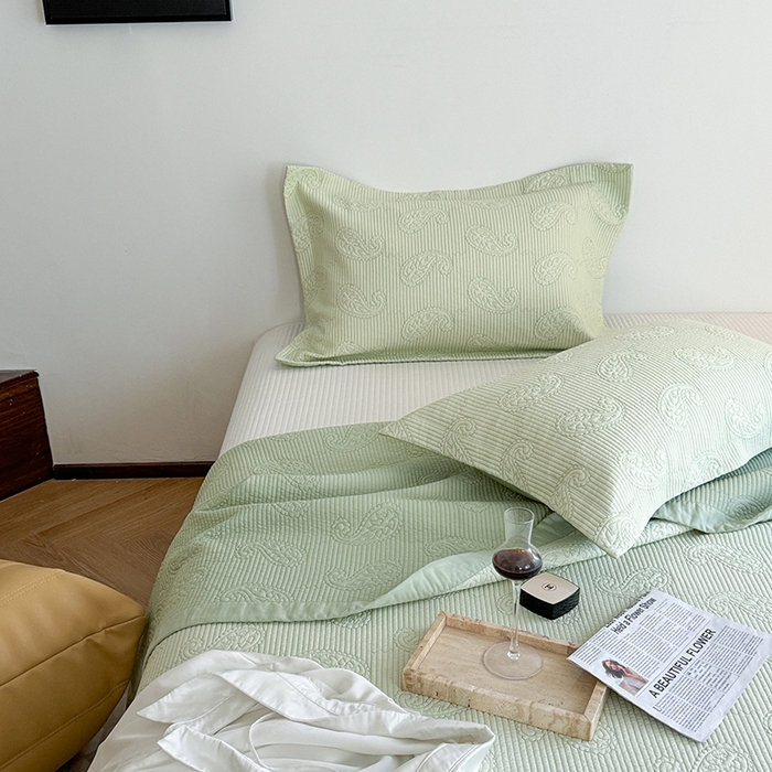 91家纺网 家纺一手货源 找家纺 琳可家居 2025春夏新款腰果花系列双面莱赛尔天丝床盖三件套高温水洗可机洗 腰果花-清新绿