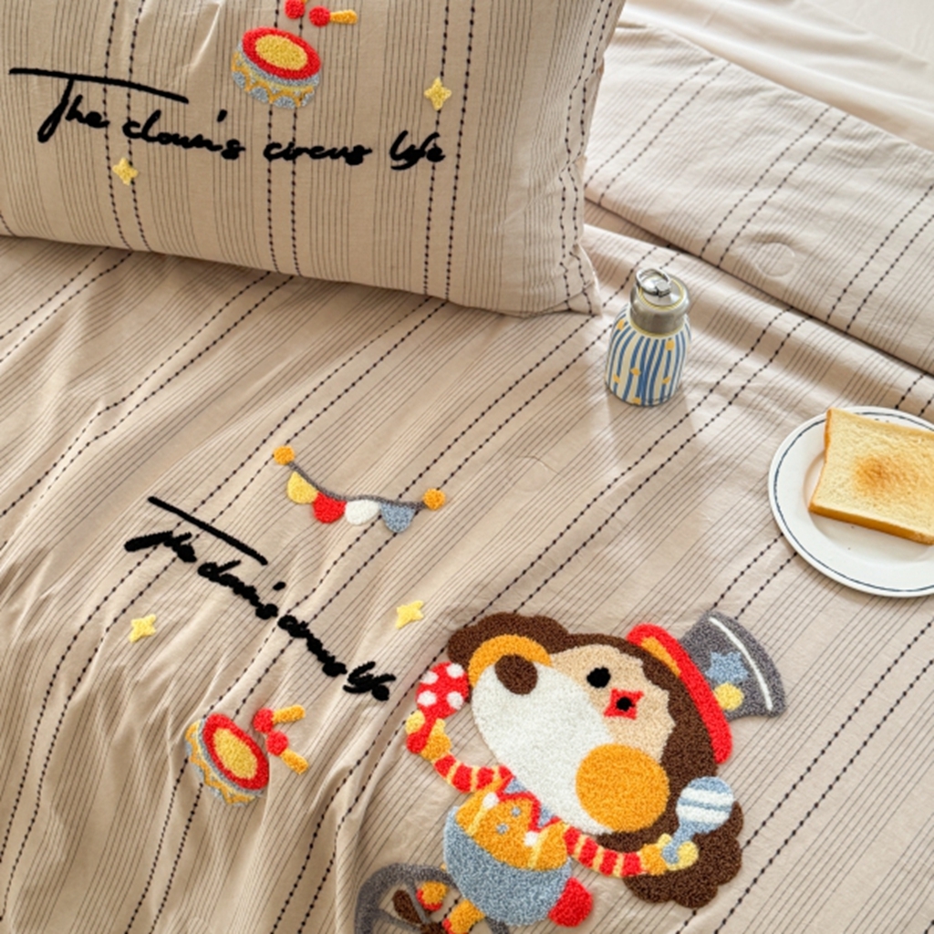 91家纺网 家纺一手货源 找家纺 柚子YOUTH 2025新款水洗棉提花毛巾绣夏被四件套 杂技小狗