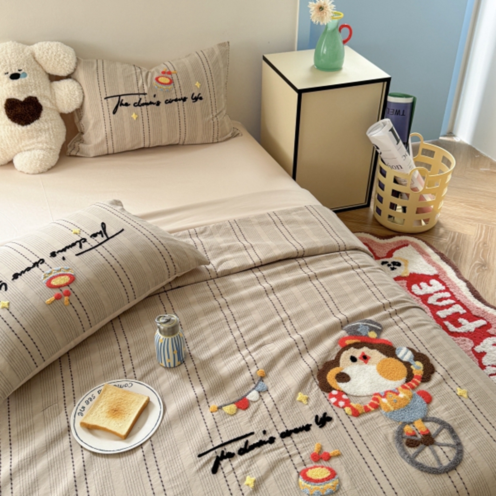 91家纺网 家纺一手货源 找家纺 柚子YOUTH 2025新款水洗棉提花毛巾绣夏被四件套 杂技小狗