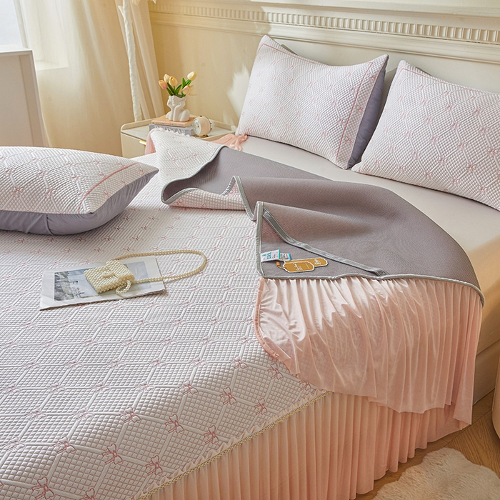 91家纺网 家纺一手货源 找家纺 罗艺轩 2025新款床裙款透气凉感豆豆软凉席席子 梦蝶-粉