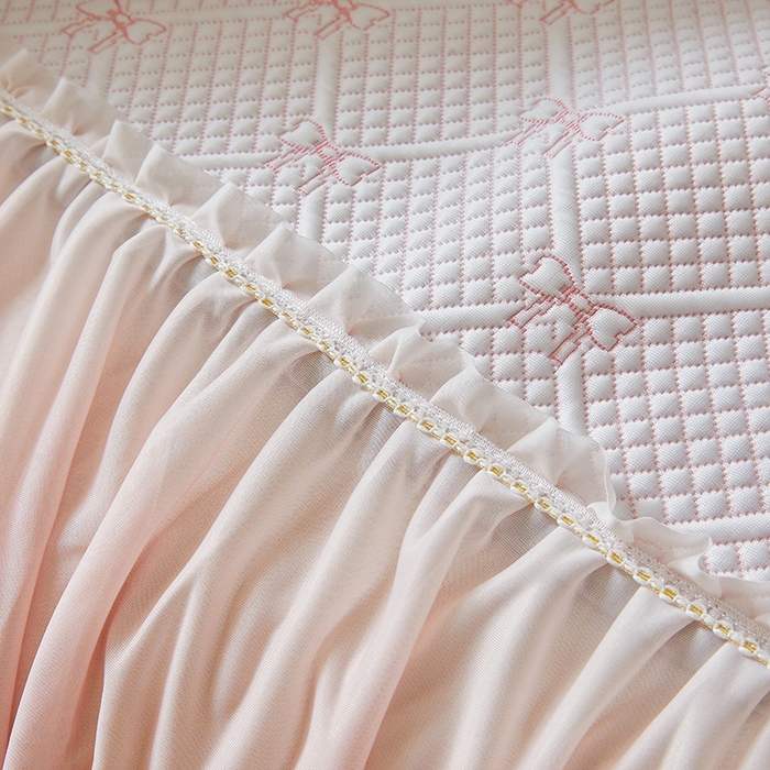 91家纺网 家纺一手货源 找家纺 罗艺轩 2025新款床裙款透气凉感豆豆软凉席席子 梦蝶-粉