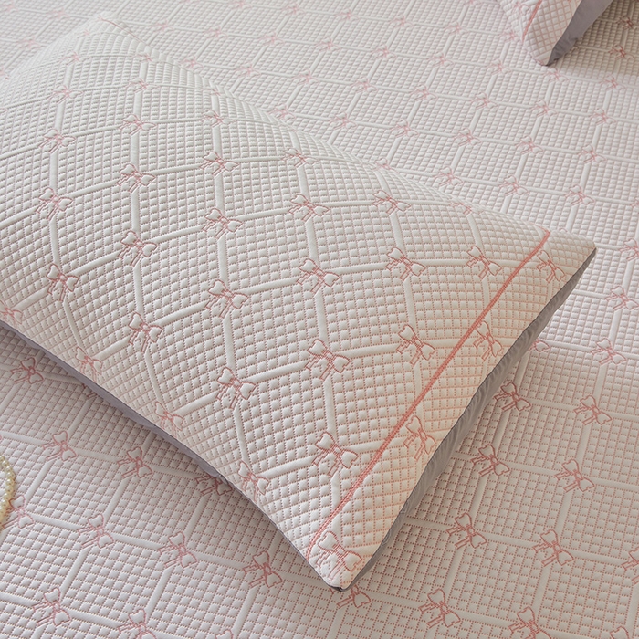 91家纺网 家纺一手货源 找家纺 罗艺轩 2025新款床裙款透气凉感豆豆软凉席席子 梦蝶-粉