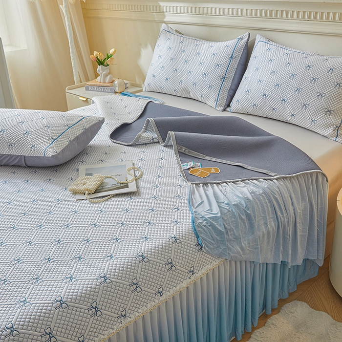 91家纺网 家纺一手货源 找家纺 罗艺轩 2025新款床裙款透气凉感豆豆软凉席席子 梦蝶-蓝