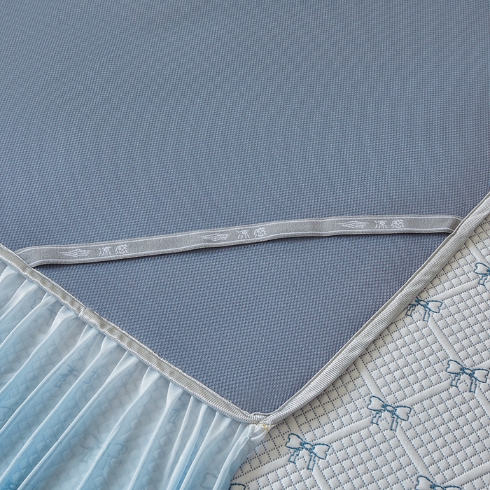 91家纺网 家纺一手货源 找家纺 罗艺轩 2025新款床裙款透气凉感豆豆软凉席席子 梦蝶-蓝