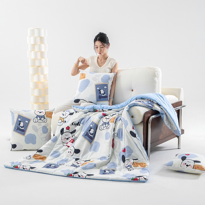 91家纺网 家纺一手货源 找家纺 照世家纺 2025春夏新款全棉纯棉印花A类抱枕被 奥利夹心 40x40展开105x150