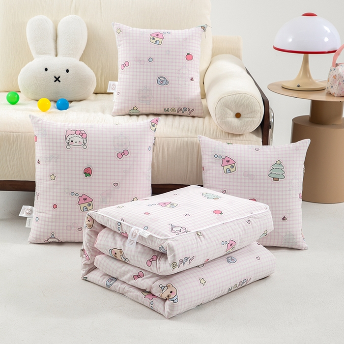 91家纺网 家纺一手货源 找家纺 照世家纺 2025春夏新款全棉纯棉印花A类抱枕被 可爱叮咚-粉 40x40展开105x150