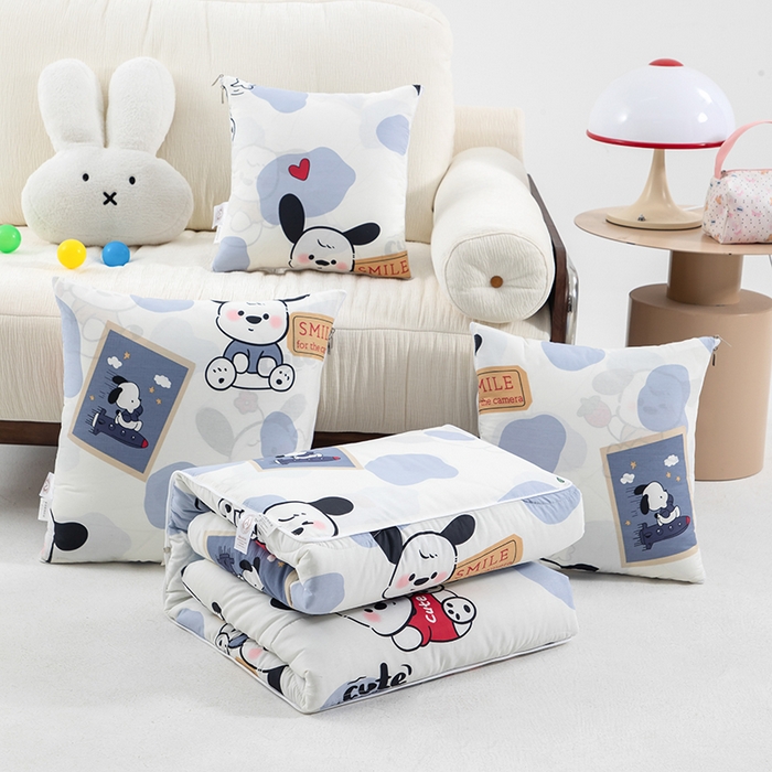 91家纺网 家纺一手货源 找家纺 照世家纺 2025春夏新款全棉纯棉印花A类抱枕被 奥利夹心 45x45展开120x160