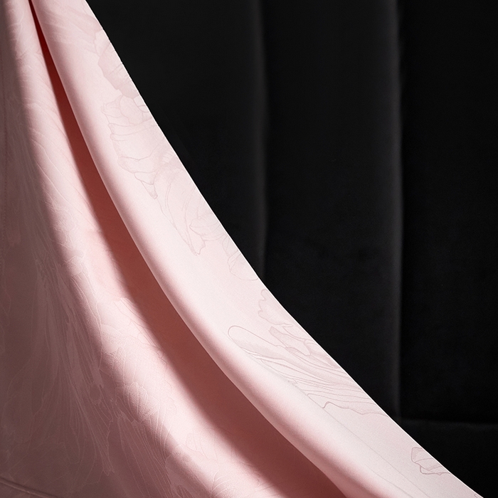 91家纺网 家纺一手货源 找家纺 洽想家 2025新款长绒棉贡缎提花手工立体埋绳工艺四件套礼盒包装 欧若拉-粉玉