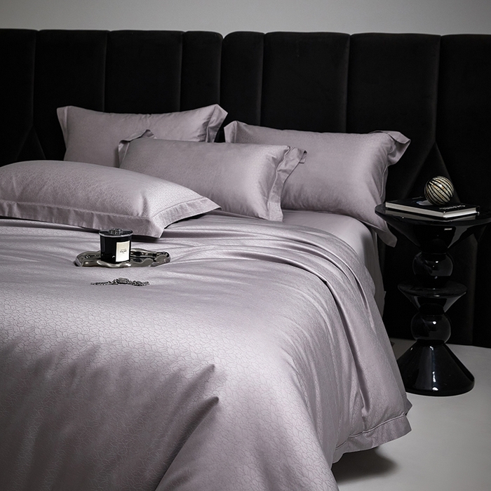 91家纺网 家纺一手货源 找家纺 洽想家 2025新款长绒棉贡缎提花手工立体埋绳工艺四件套礼盒包装 奢华魅力-天空灰