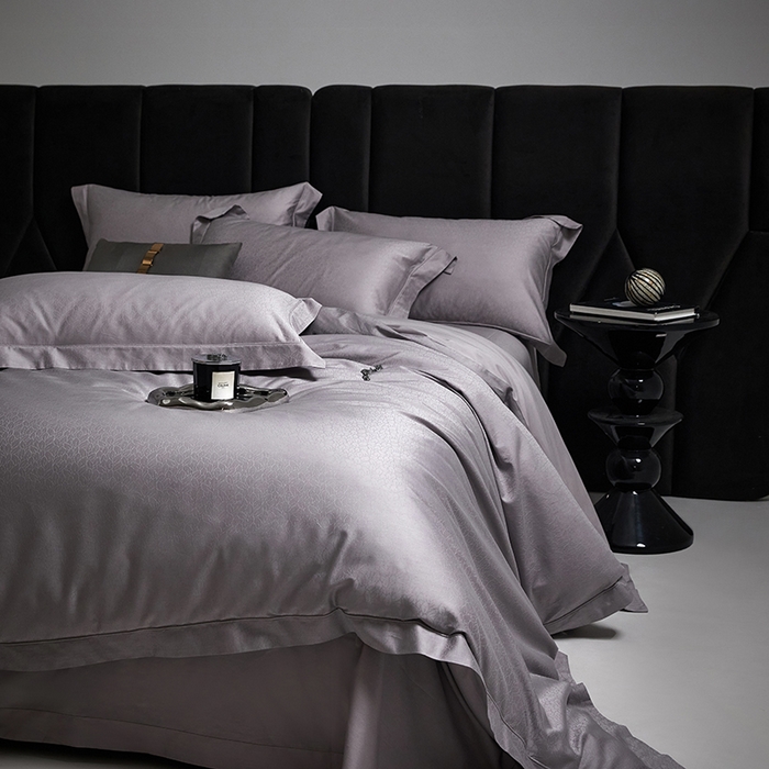 91家纺网 家纺一手货源 找家纺 洽想家 2025新款长绒棉贡缎提花手工立体埋绳工艺四件套礼盒包装 奢华魅力-天空灰