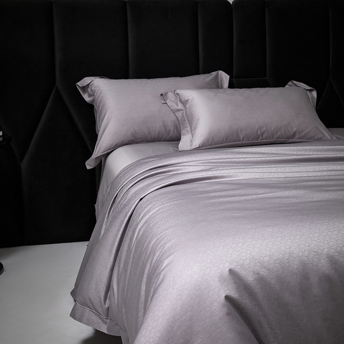 91家纺网 家纺一手货源 找家纺 洽想家 2025新款长绒棉贡缎提花手工立体埋绳工艺四件套礼盒包装 奢华魅力-天空灰