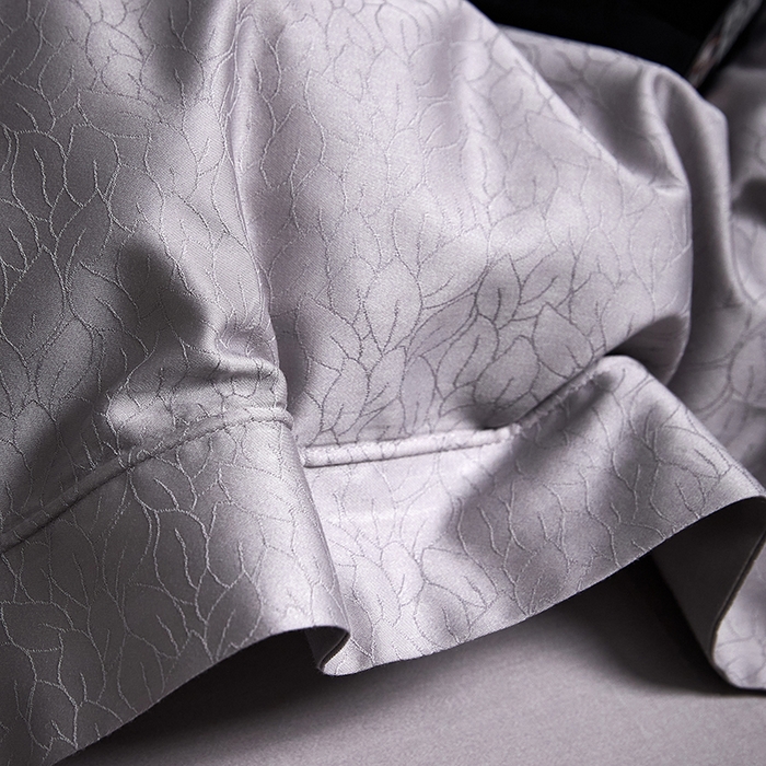 91家纺网 家纺一手货源 找家纺 洽想家 2025新款长绒棉贡缎提花手工立体埋绳工艺四件套礼盒包装 奢华魅力-天空灰