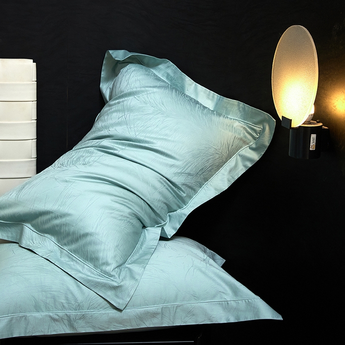 91家纺网 家纺一手货源 找家纺 洽想家 2025新款长绒棉贡缎提花手工立体埋绳工艺四件套礼盒包装 流金时光（冰川兰）