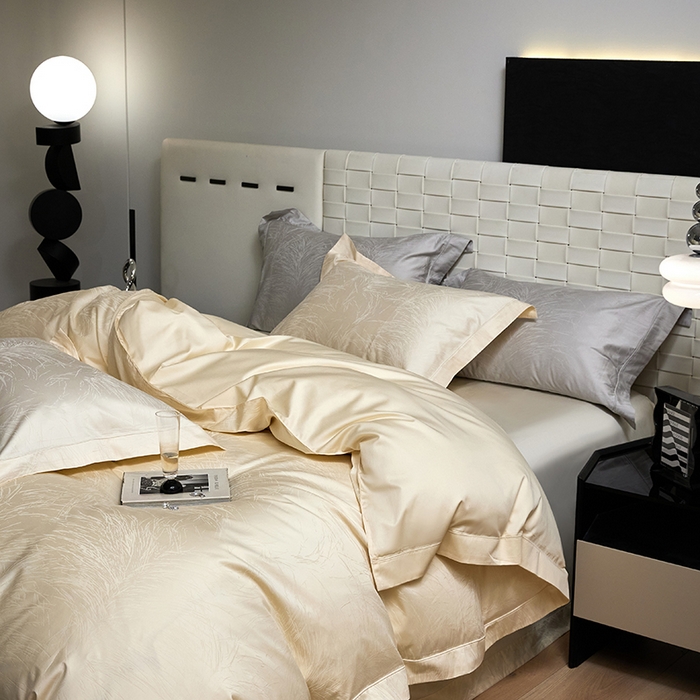 91家纺网 家纺一手货源 找家纺 洽想家 2025新款长绒棉贡缎提花手工立体埋绳工艺四件套礼盒包装 流金时光（米白）