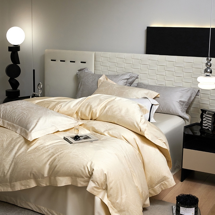 91家纺网 家纺一手货源 找家纺 洽想家 2025新款长绒棉贡缎提花手工立体埋绳工艺四件套礼盒包装 流金时光（米白）