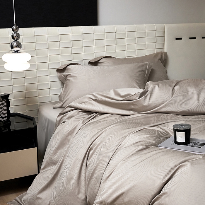 91家纺网 家纺一手货源 找家纺 洽想家 2025新款长绒棉贡缎提花手工立体埋绳工艺四件套礼盒包装 夜光曲（香槟色）