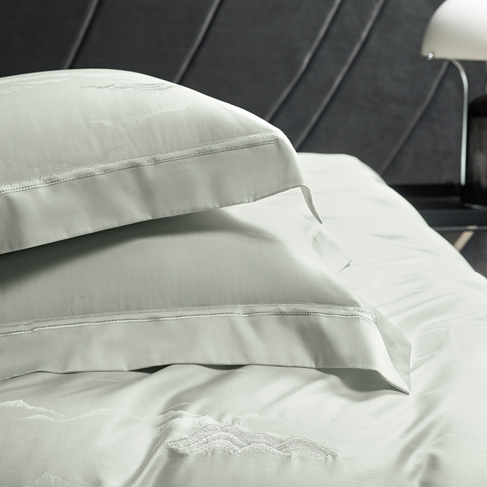 91家纺网 家纺一手货源 找家纺 （总）洽想家 2025新款100支天丝棉提花加绣花工艺款床品四件套--山岚夏梦系列