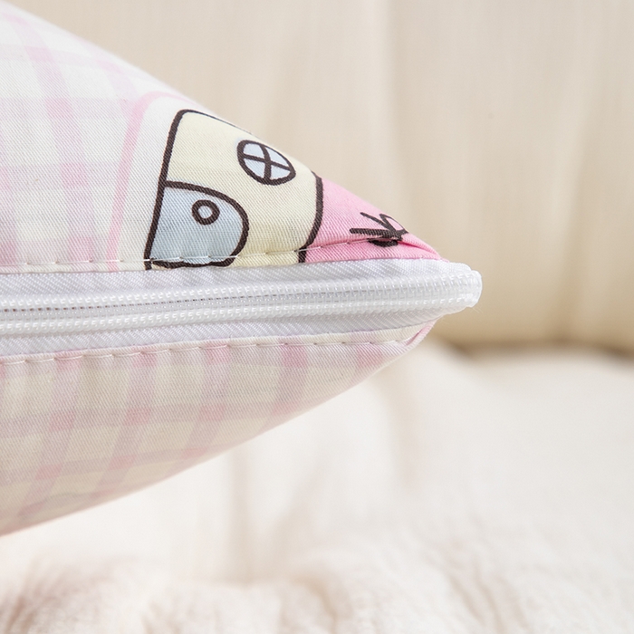 91家纺网 家纺一手货源 找家纺 照世家纺 2025春夏新款全棉纯棉印花A类抱枕被 可爱叮咚-粉 50x50展开150x190