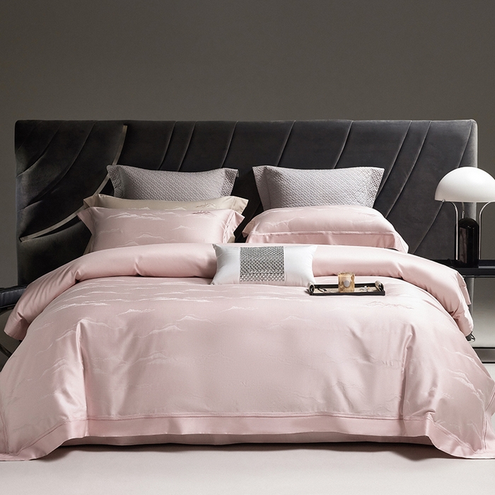 91家纺网 家纺一手货源 找家纺 洽想家 2025新款100支天丝棉提花加绣花工艺款床品四件套--山岚夏梦系列 山岚夏梦-樱花粉